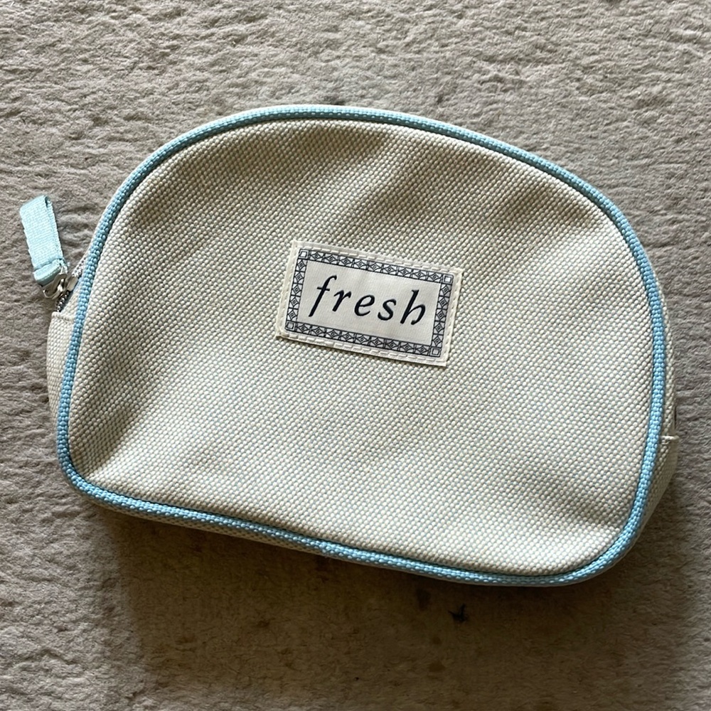 cosmetic pouch